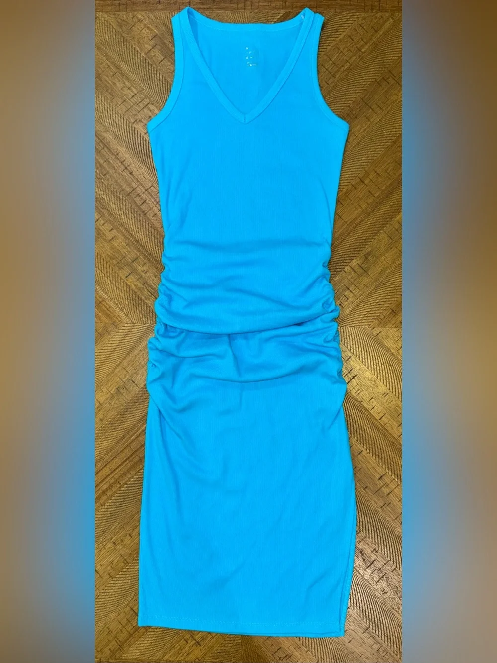 🩵 Bright Turquoise Blue V-Neck Midi Ruched Dress w/ Low Side Slit - size Small - Picture 4 of 15